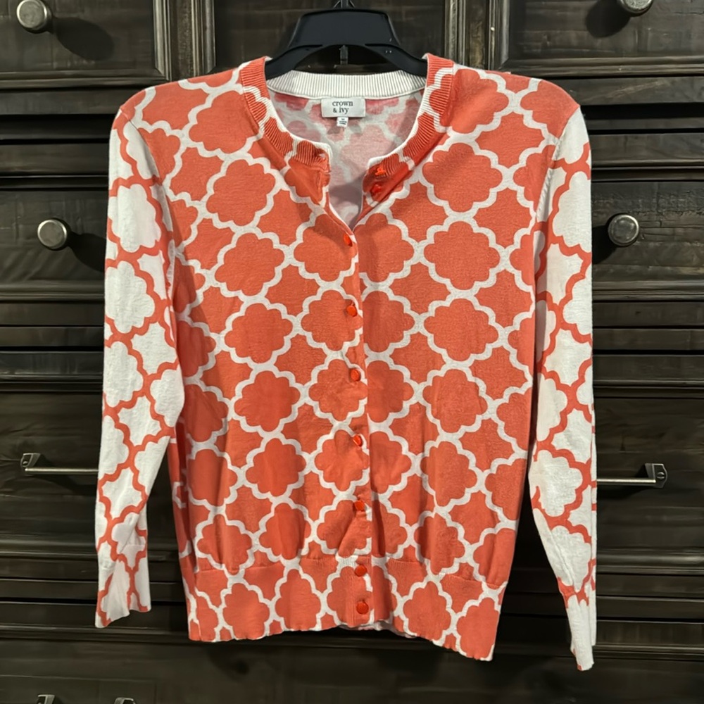 Crown & Ivy button up cardigan